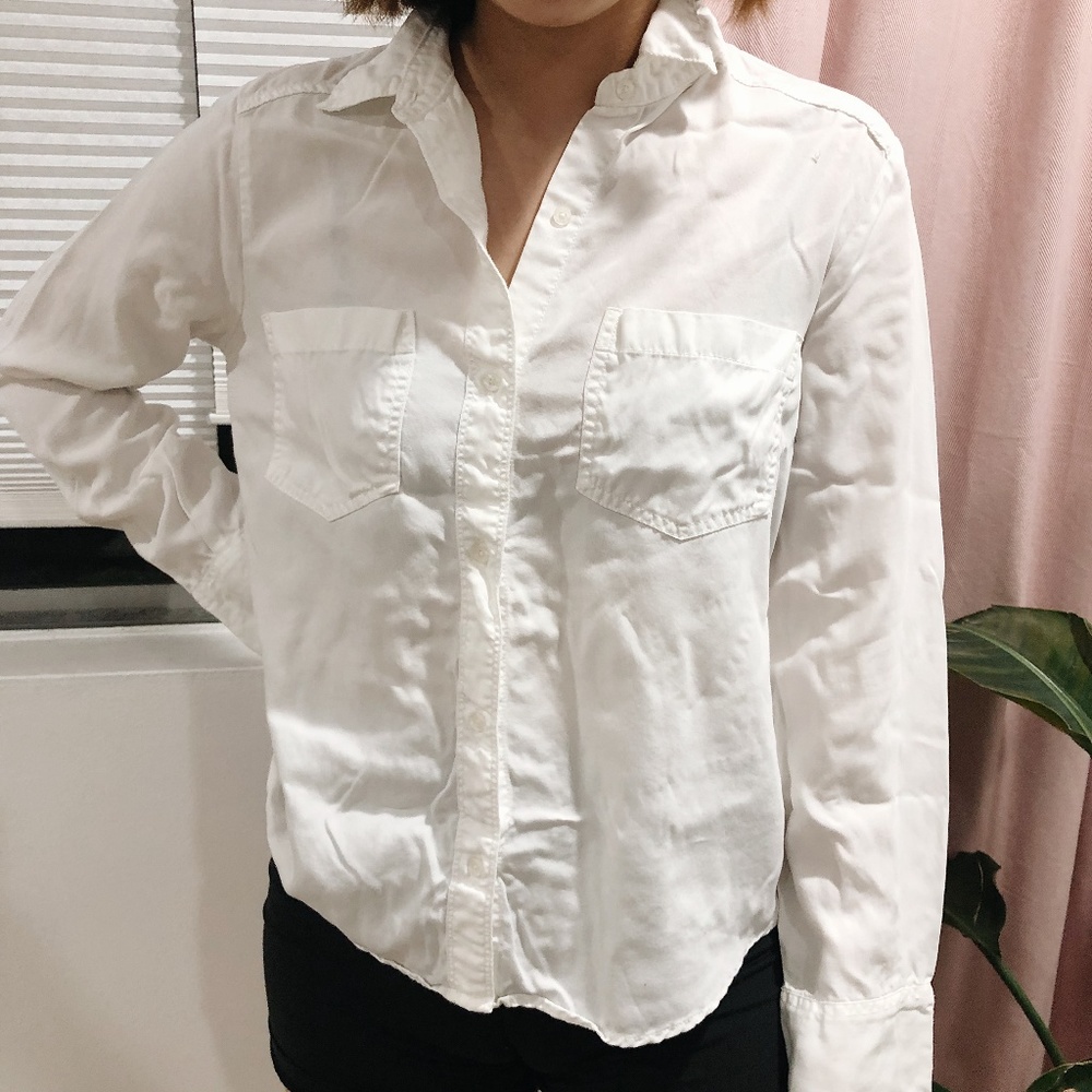 Abercrombie & Fitch white button up shirt